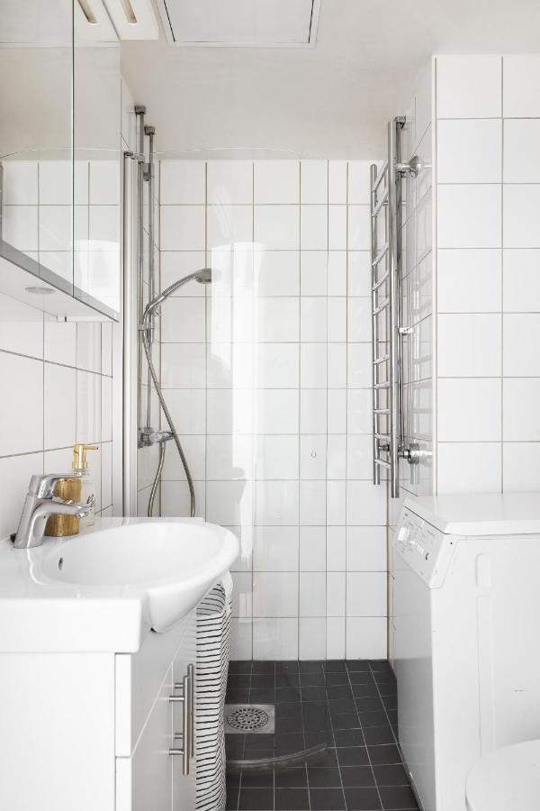 Trendy Nordic Studio By Tram Stop Helsinki Esterno foto