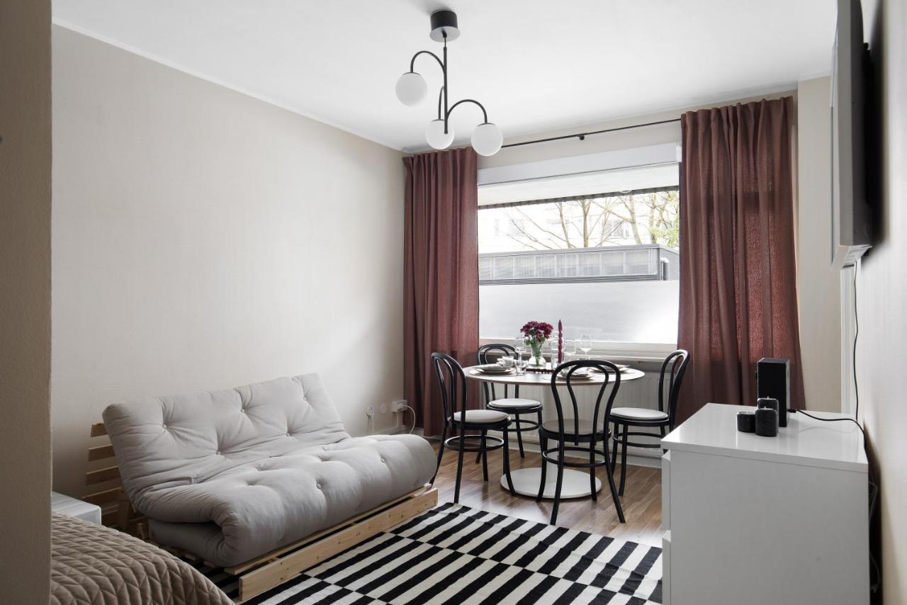 Trendy Nordic Studio By Tram Stop Helsinki Esterno foto